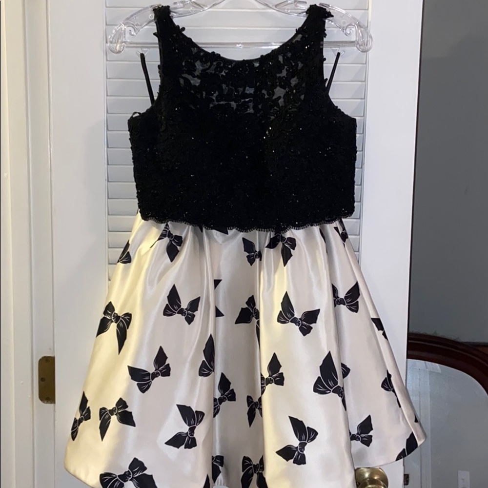 EUC 2 Piece Sherri Hill Cocktail Dress